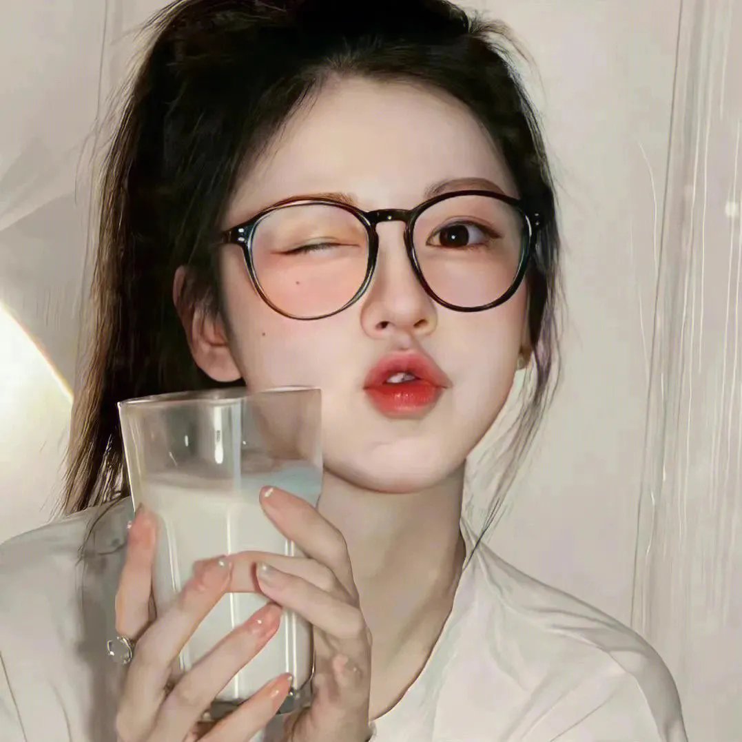 踮起脚尖靠近你